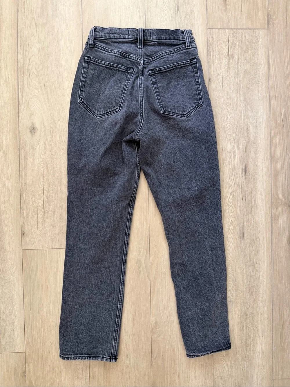 Abercrombie & Fitch Curve Love 90s Straight Ultra High Rise Black Jeans 24/00